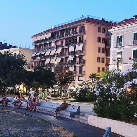 Stabiae Blu Apartment Castellammare di Stabia Bagian luar foto