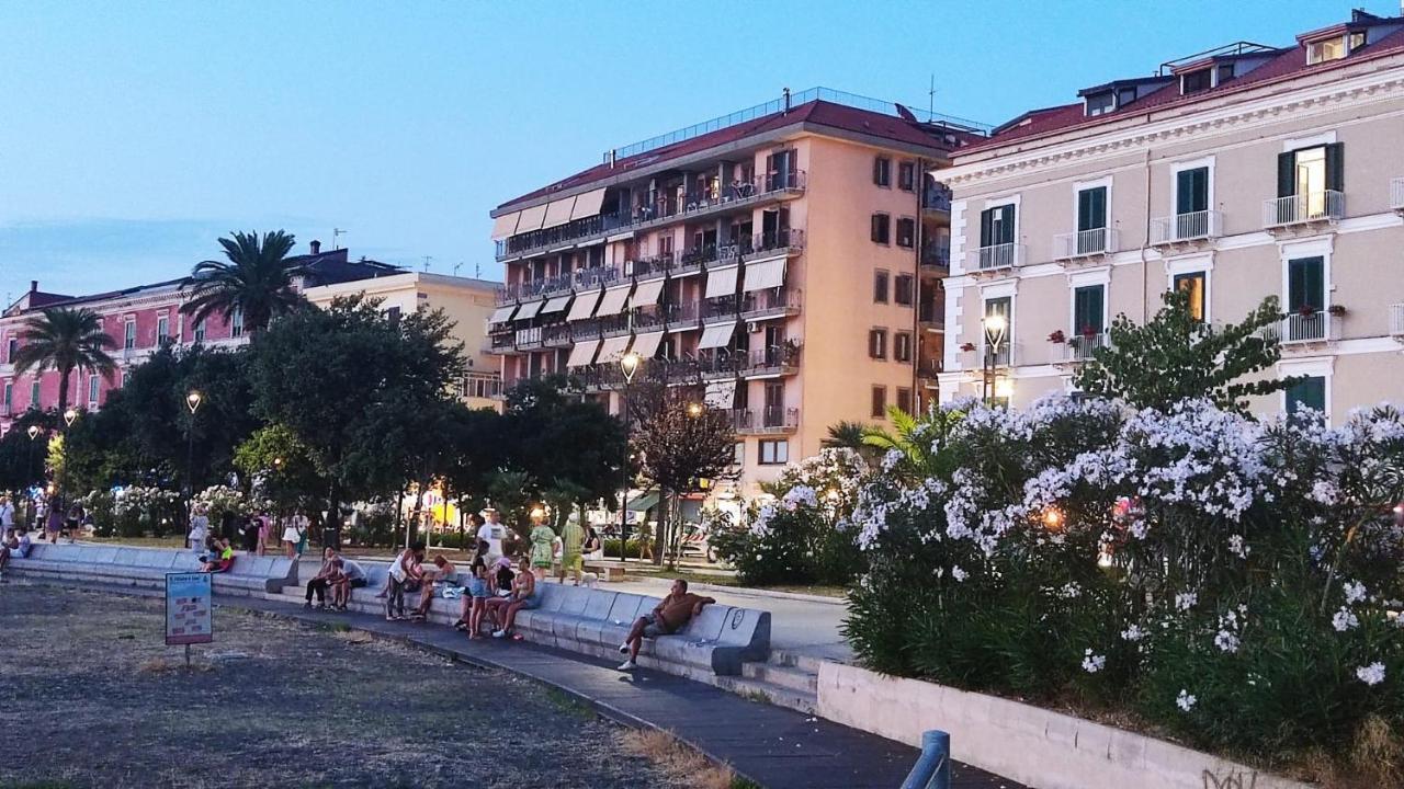 Stabiae Blu Apartment Castellammare di Stabia Bagian luar foto